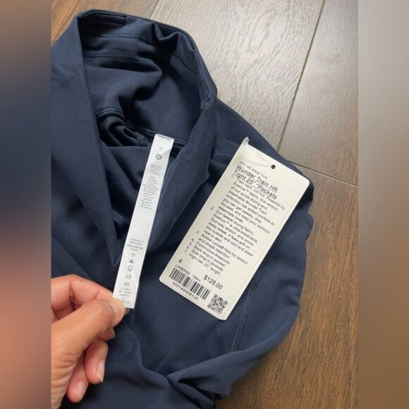 NWT Lululemon Wunder train w/ pockets size 4 - Picture 4 of 6